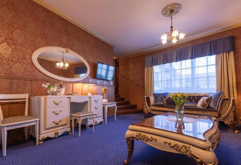 سوییت, Hansa Hotel