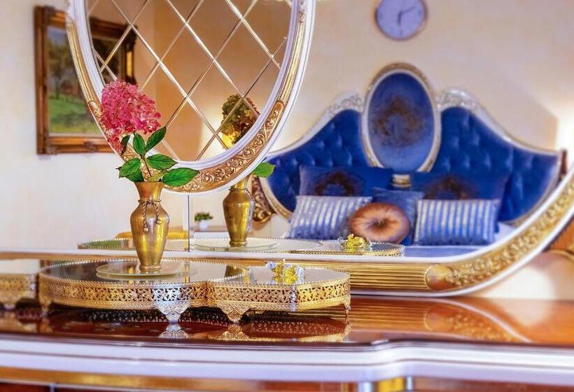 اتاق لوکس, Hansa Hotel