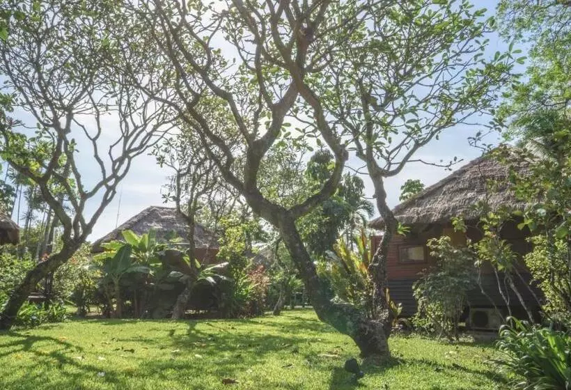 Standard Bungalow Garden View