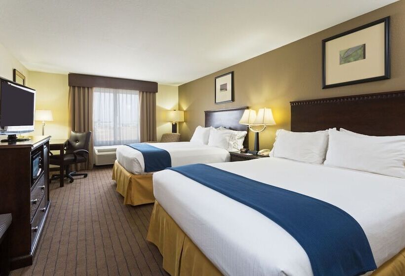 جناح, Holiday Inn Express & Suites Moultrie, An Ihg