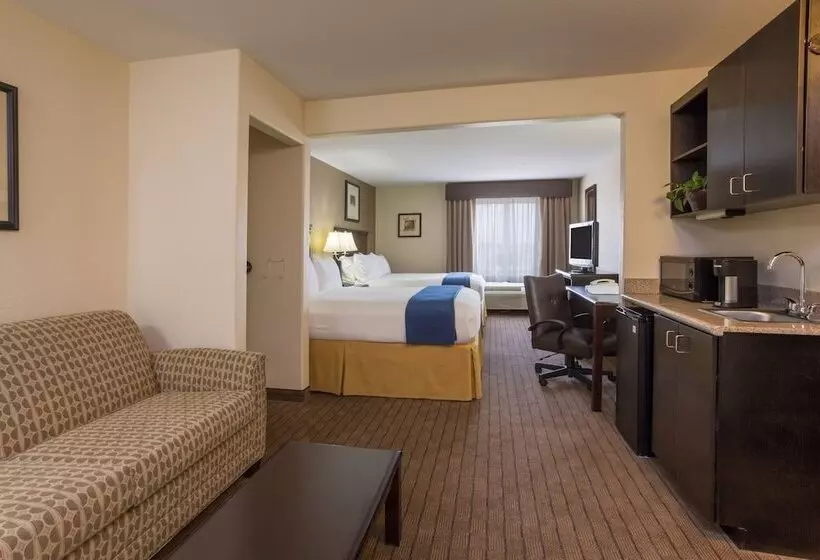 身障者適用スイートルーム, Holiday Inn Express & Suites Moultrie, An Ihg