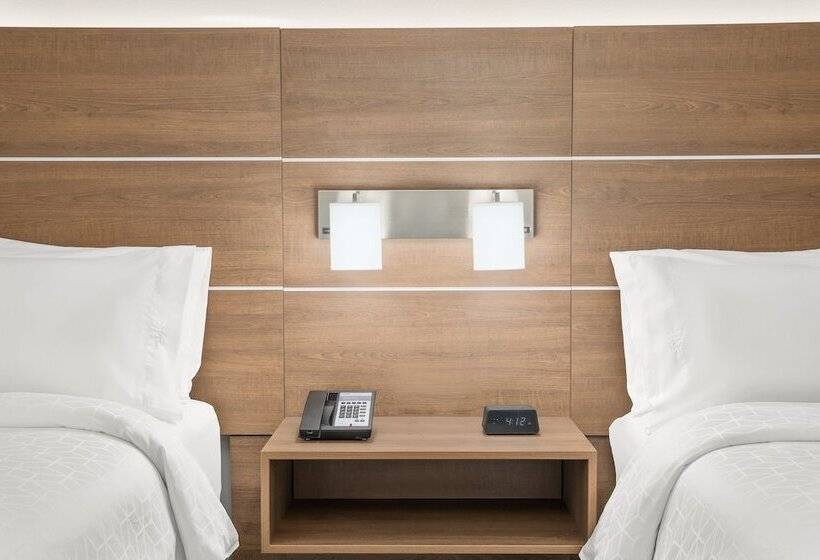 جناح, Holiday Inn Express Hotel & Suites Palm Bay, An Ihg