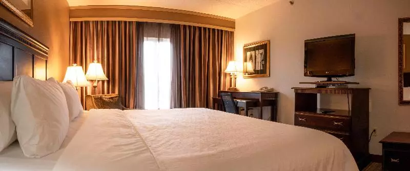 キングサイズベッドのスタンダードルーム, Holiday Inn Express & Suites   Tuscaloosa University, An Ihg