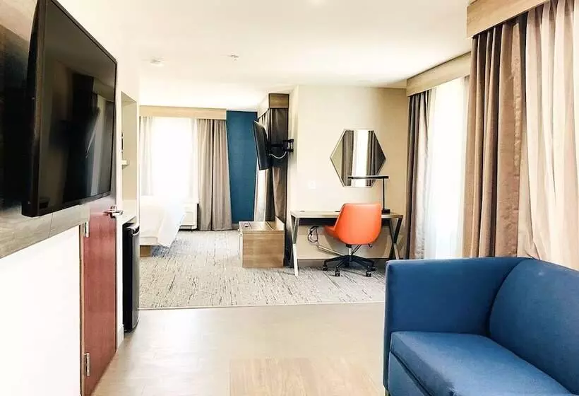 スイート, Holiday Inn Express & Suites Frazier Park, An Ihg