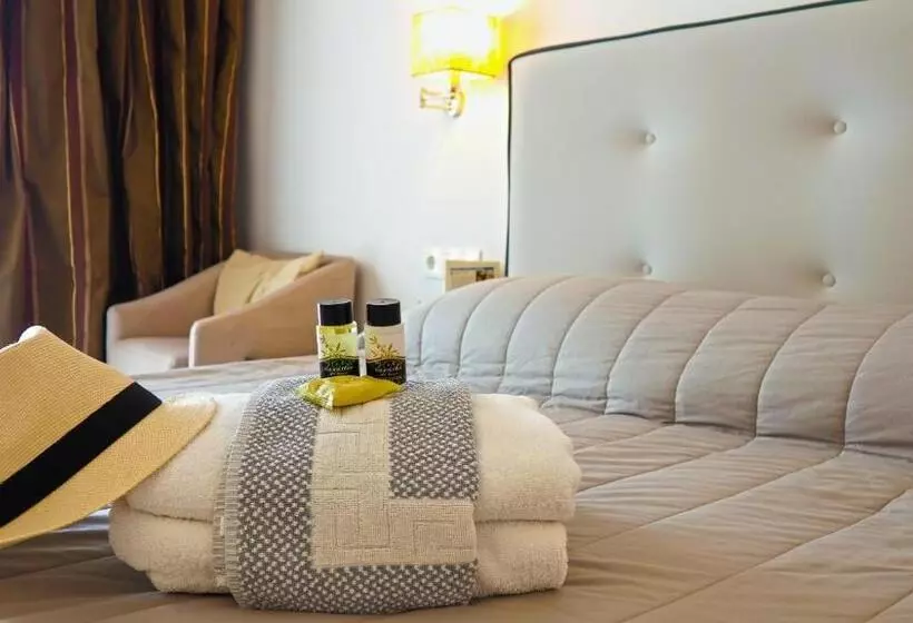 デラックスルーム, Lagomandra Hotel And Spa