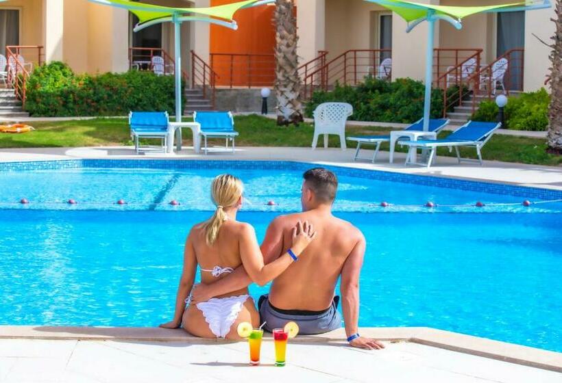 اتاق استاندارد, Titanic Beach   Families And Couples Only