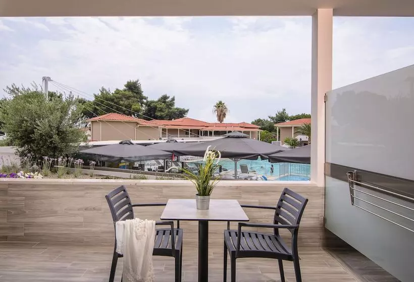 デラックスファミリールーム, Lagomandra Hotel And Spa
