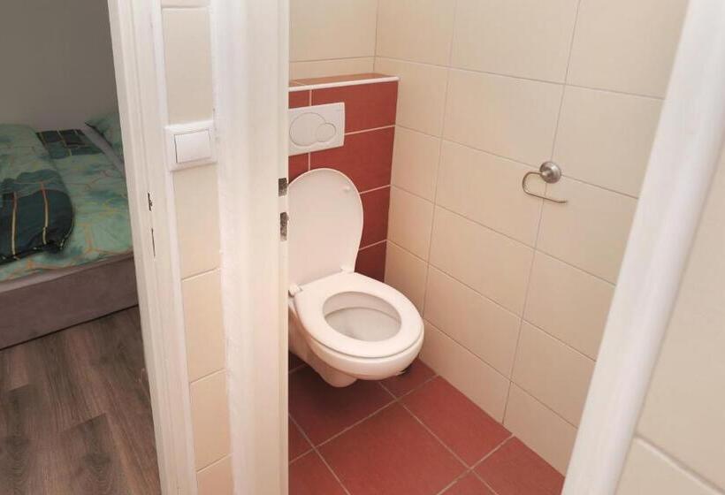 Pokój Rodzinny, Hostel Old Town