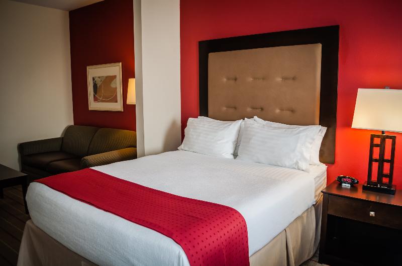 חדר סטנדרט עם מיטת קינג, Doubletree By Hilton Sulphur Lake Charles