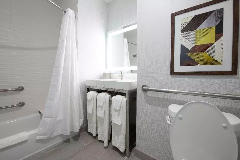 身障者適用スタンダードルーム, Doubletree By Hilton Sulphur Lake Charles