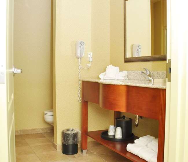חדר סטנדרט עם מיטת קינג, Doubletree By Hilton Sulphur Lake Charles