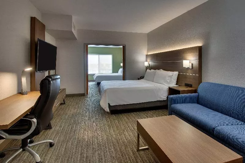 سوییت, Holiday Inn Express Hotel & Suites Waukegan/gurnee, An Ihg