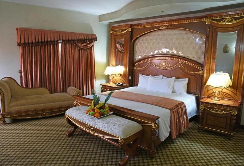 سوییت اجرایی, Imperial Royale