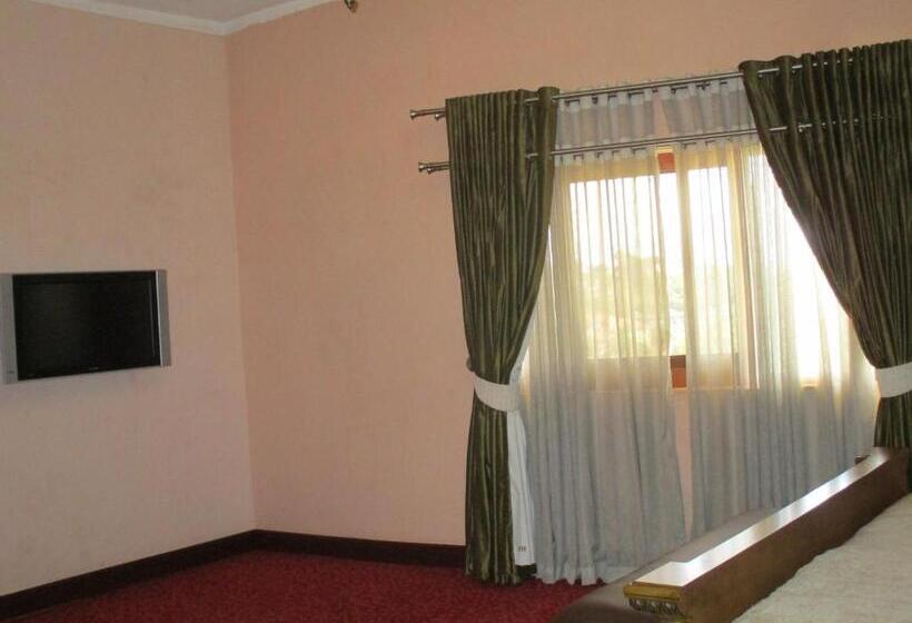 سوییت اجرایی, Imperial Royale