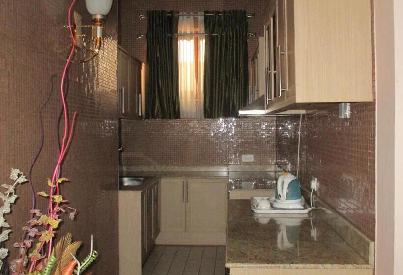 سوییت جونیور, Imperial Royale