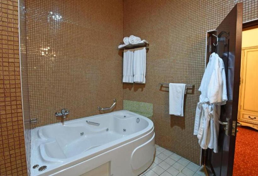 سوئیت پرزیدنت, Imperial Royale