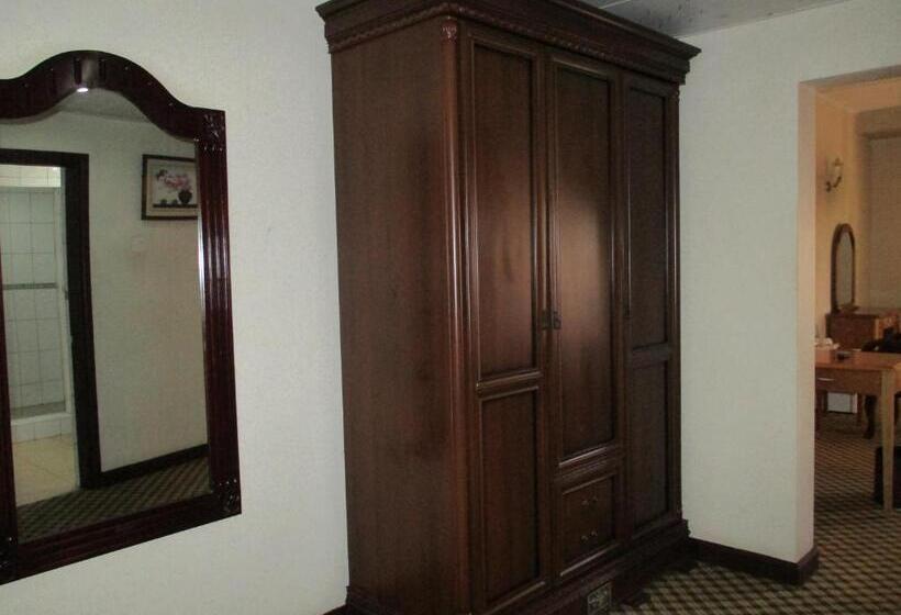 سوییت جونیور, Imperial Royale