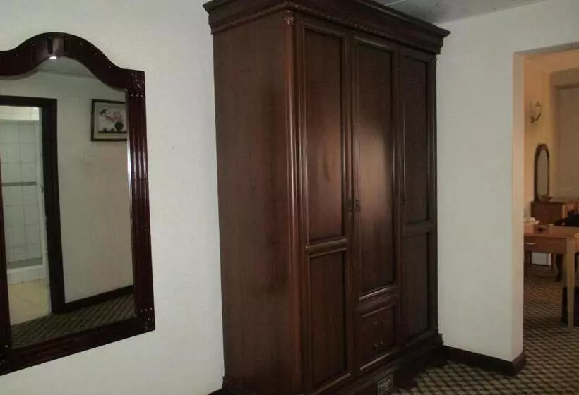 سوییت جونیور, Imperial Royale