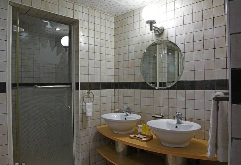 اتاق اجرایی, Imperial Royale