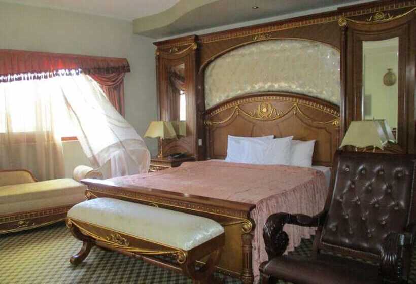 سوییت اجرایی, Imperial Royale