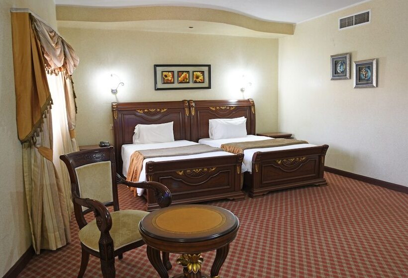 اتاق لوکس, Imperial Royale