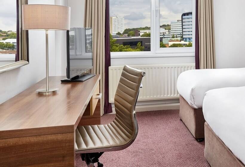 Номер Superior, Leonardo Newcastle Quayside