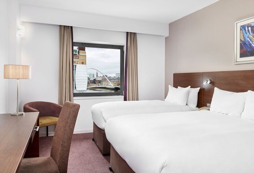 غرفة قياسية مطلّة علي النهر, Leonardo Newcastle Quayside