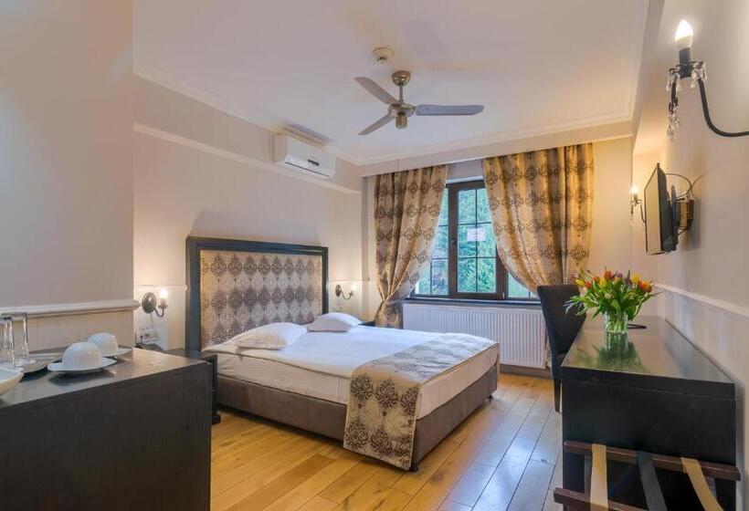 Номер Стандарт, Rizzo Boutique