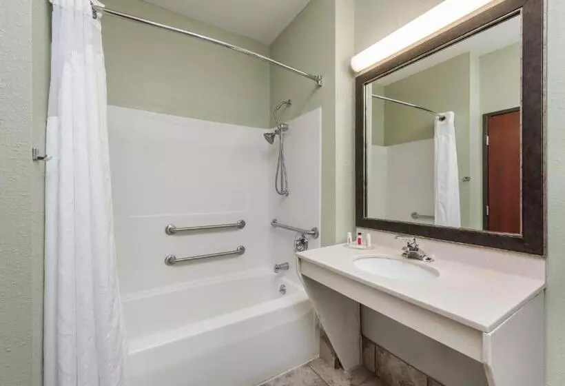 障害者適応デラックスルーム, Seasons Inn & Suites Highland