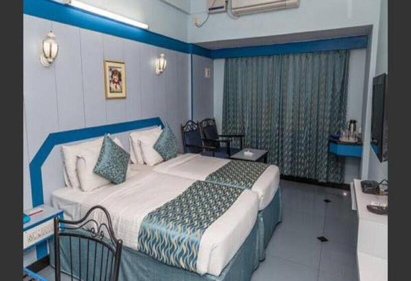 Quarto Deluxe, Swagath