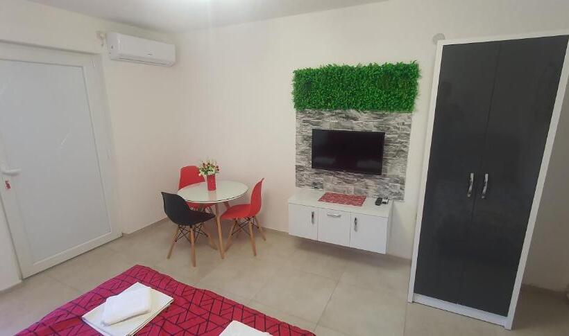 آپارتمان 1 خوابه, Antonio Apartments