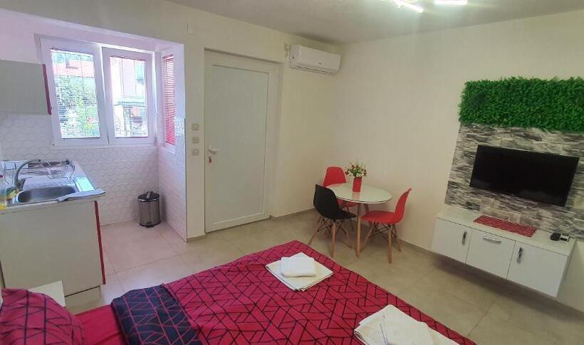 آپارتمان 1 خوابه, Antonio Apartments