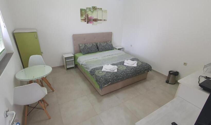 آپارتمان 2 خوابه, Antonio Apartments