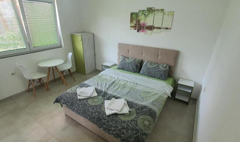 آپارتمان 2 خوابه, Antonio Apartments