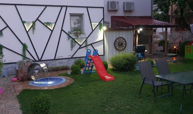 آپارتمان 2 خوابه, Antonio Apartments