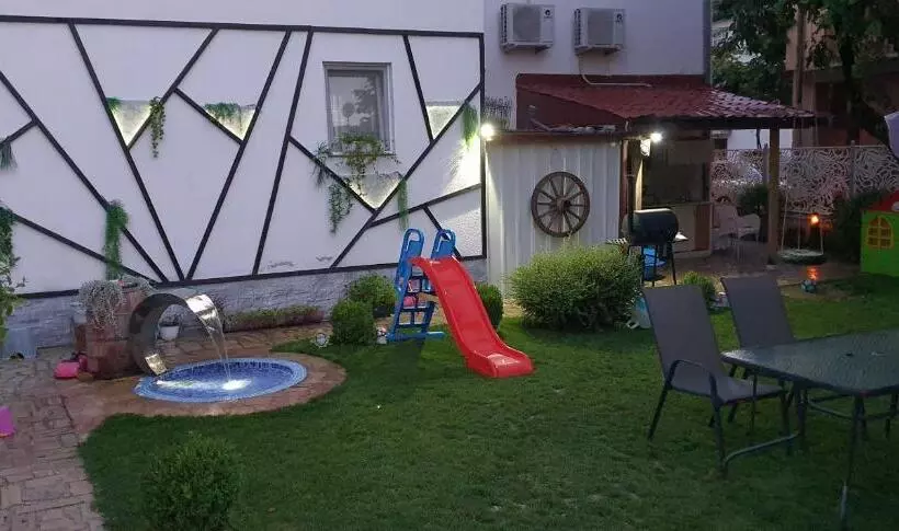 آپارتمان 2 خوابه, Antonio Apartments