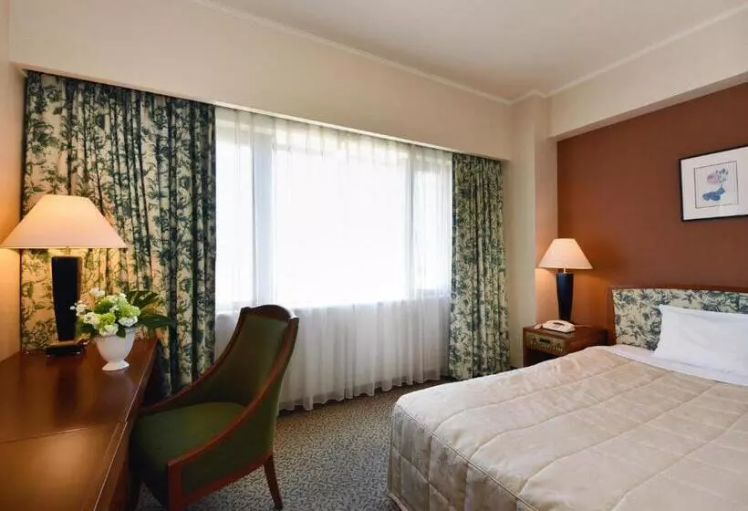 Habitación Estàndard Individual, Crown Palais Chiryu