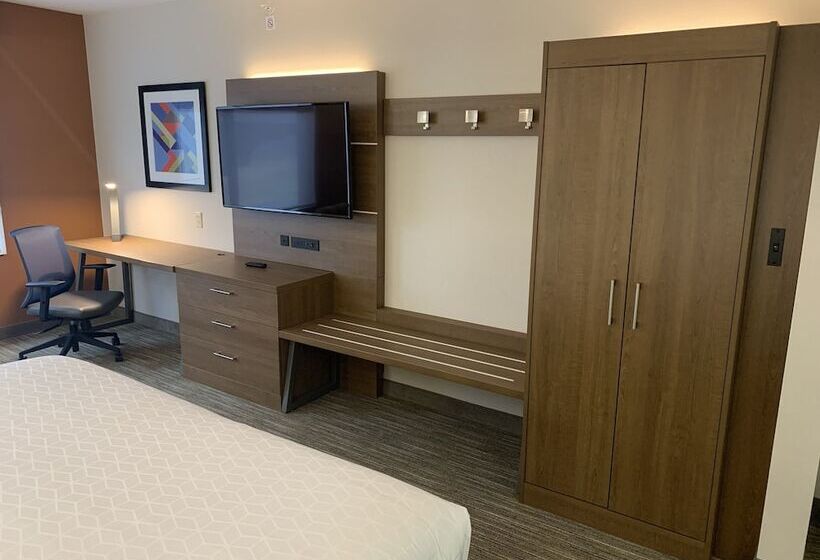 Люкс, Holiday Inn Express Hotel & Suites Franklin Oil City By Ihg