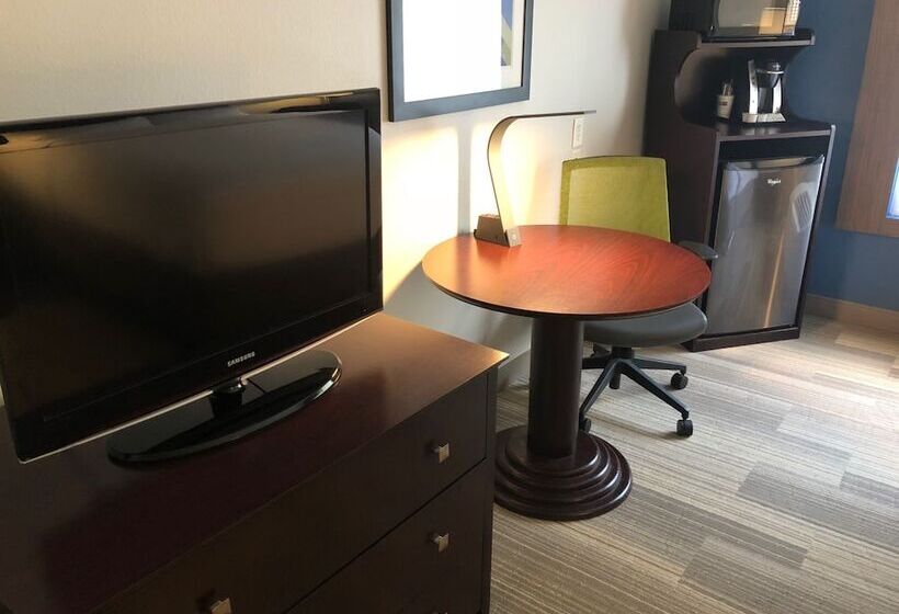 غرفه قياسيه سريرين مزدوجين, Holiday Inn Express Dayton, An Ihg