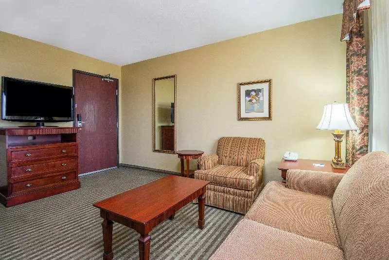 سوئیت با تخت بزرگ, Holiday Inn Express Enid Highway 412, An Ihg