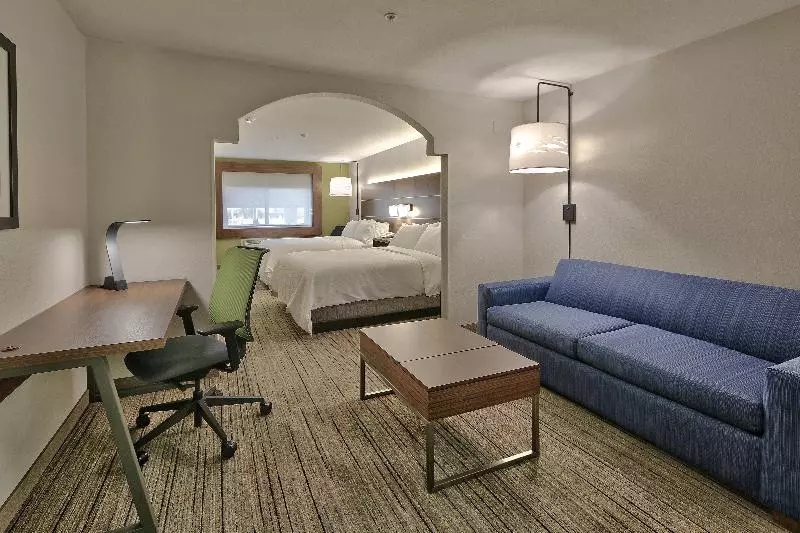 キングサイズベッドのスイートルーム, Holiday Inn Express & Suites Portales, An Ihg