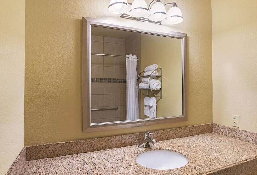 Студия Deluxe, La Quinta By Wyndham Ft. Worth Forest Hill, Tx