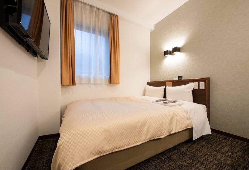 带双人床的基本房间, Ueno First City