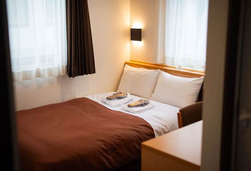 标准单人间, Ueno First City