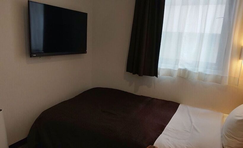 标准单人间, Ueno First City