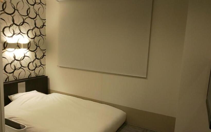 单人经济间, Ueno First City