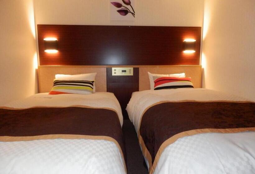 标准间, Ueno First City