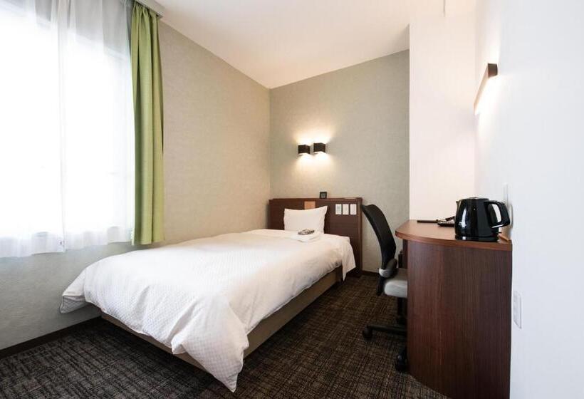 标准单人间, Ueno First City