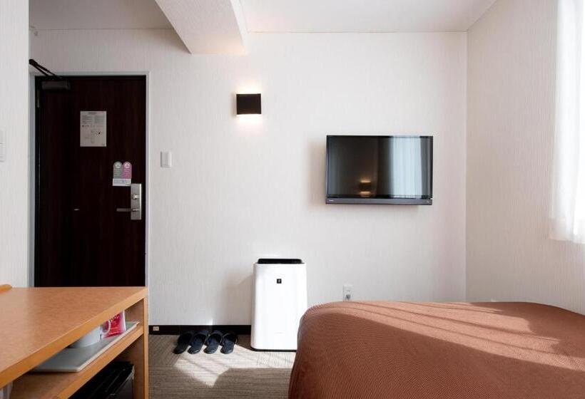 标准单人间, Ueno First City