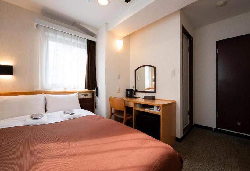 标准单人间, Ueno First City